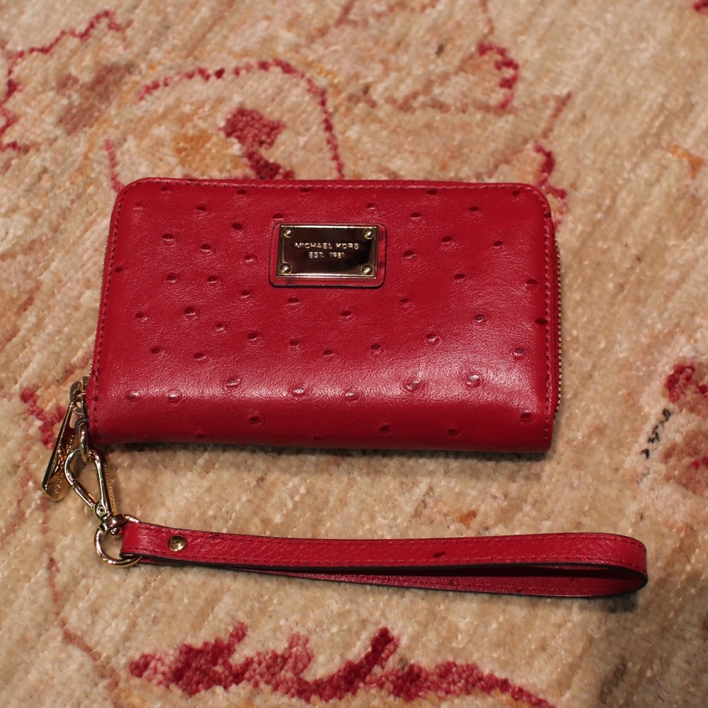 Micheal Kors Wristlet